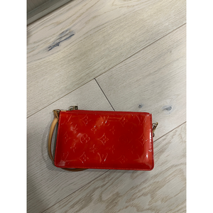 Louis Vuitton Lexington Pochette Monogram Vernis Red 12876611